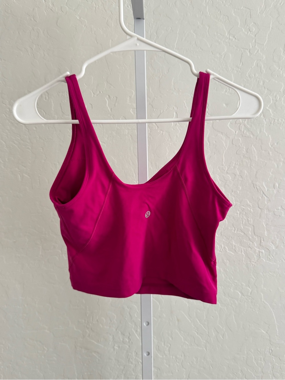 lululemon athletica Fuchsia Scoop Neck Tank - Picture 2 of 3